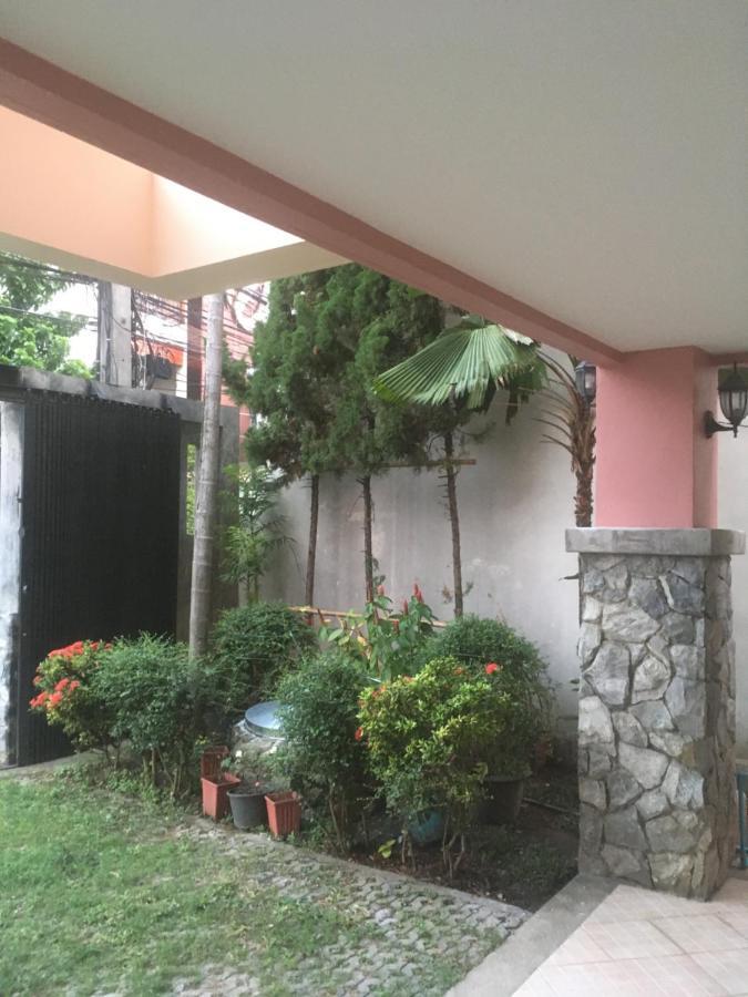 Triple Palms House Hotel เชียงใหม่ ภายนอก รูปภาพ