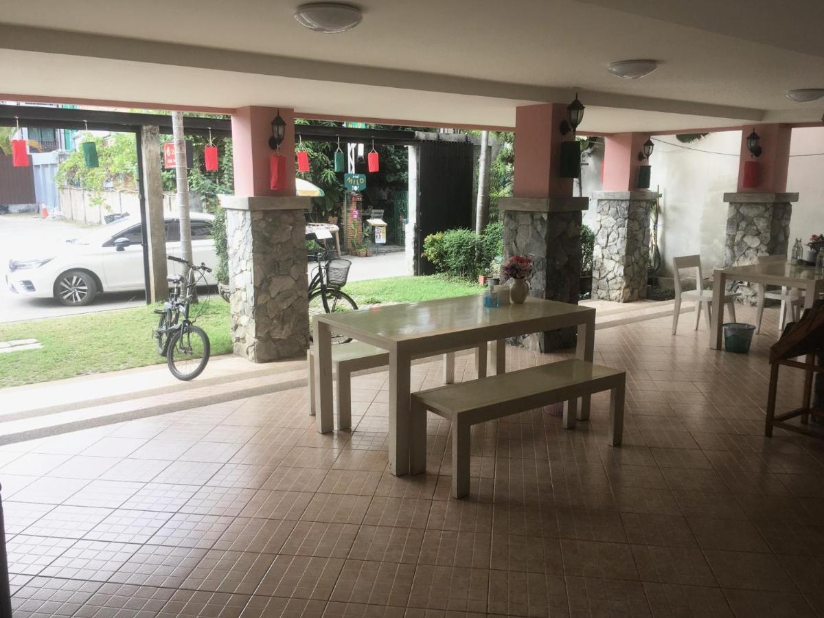 Triple Palms House Hotel เชียงใหม่ ภายนอก รูปภาพ