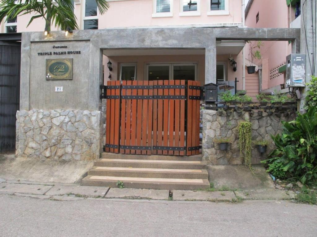 Triple Palms House Hotel เชียงใหม่ ภายนอก รูปภาพ